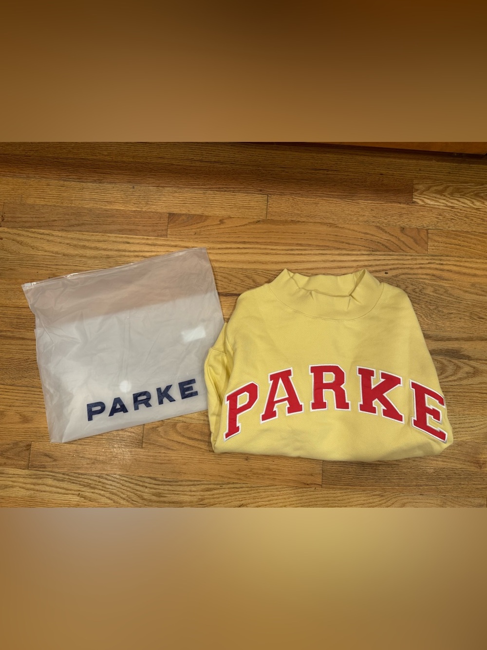 PARKE Varsity Mockneck Sweatshirt Size S/M Lemonade New in Bag